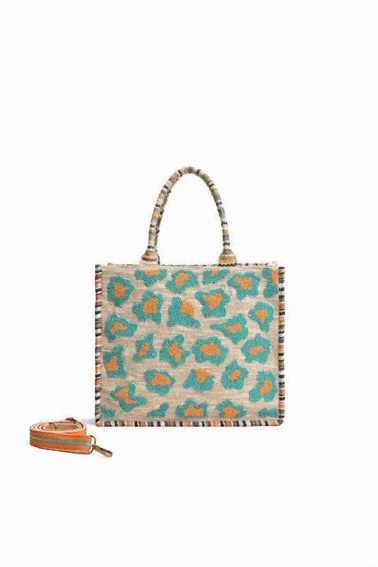 Women's Wild Leopard Day Tote Bag In Teal