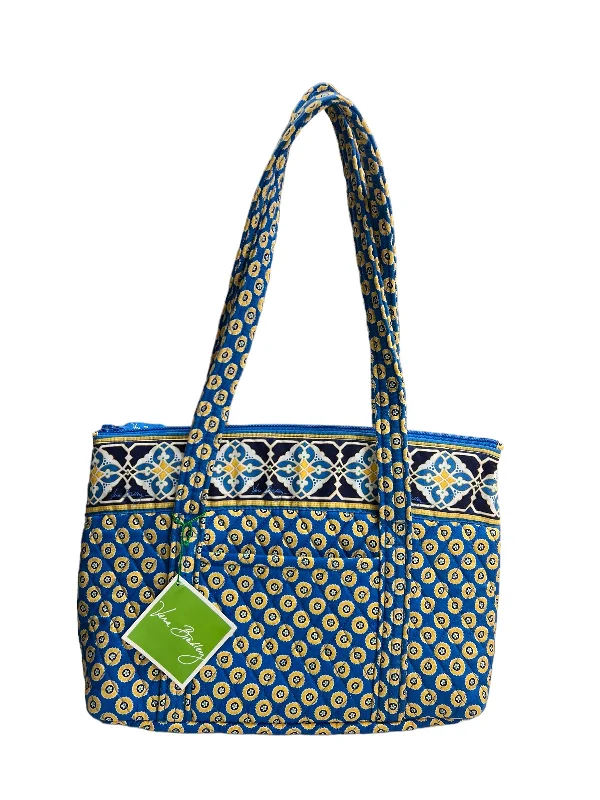 Handbag By Vera Bradley  Size: Medium