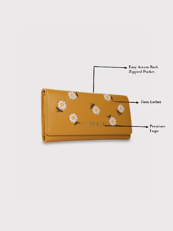 Caprese Kyle Flapover Wallet Medium Ochre